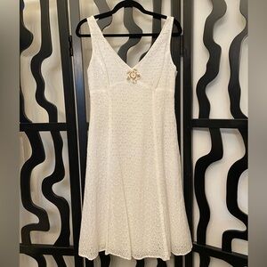 Evan-Picone White Eyelet A line V neck, sleeveless dress, size 10, great cond